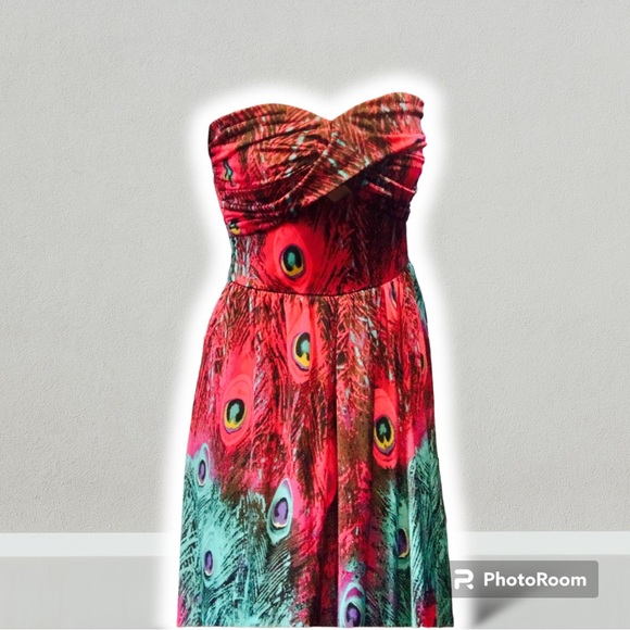 Brand new small - medium peacock patterned maxi dress strapless - Picture 1 of 4